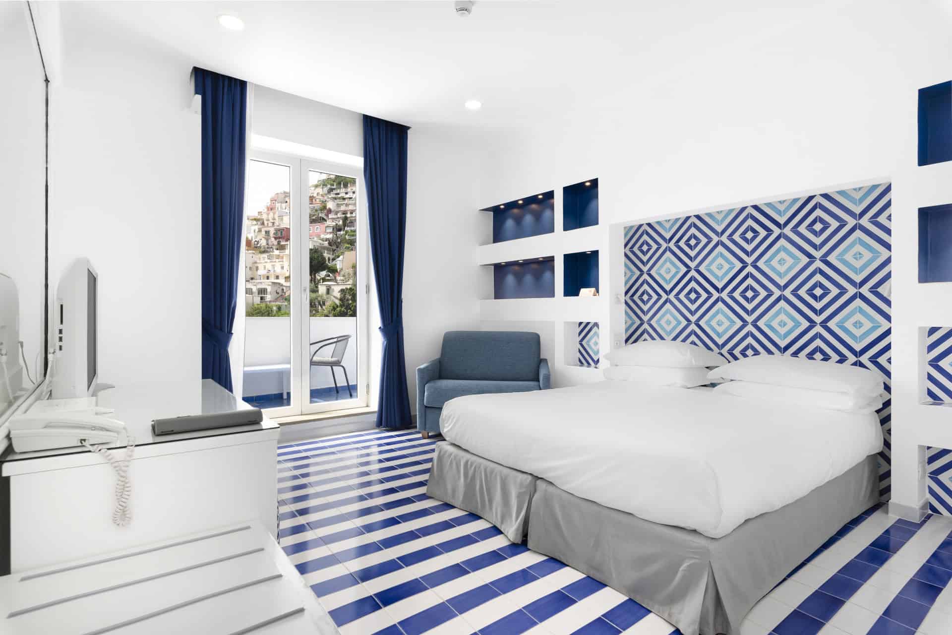 Blue and white decorated hotel room